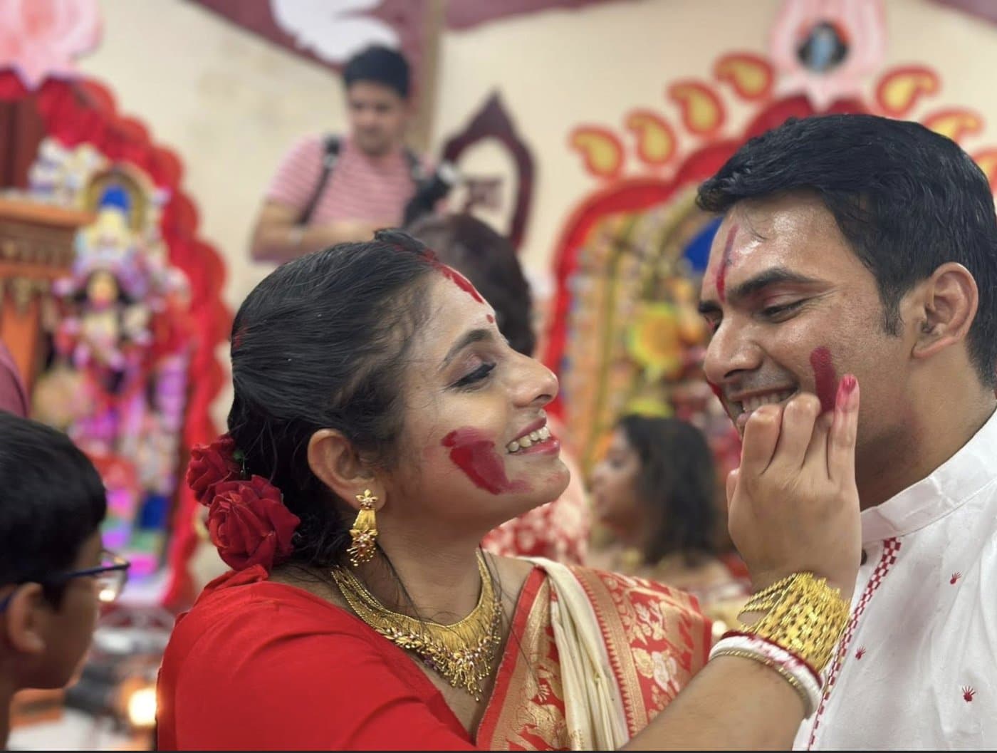 Sindoor khela at Fab বাঙ্গালী Durga Puja